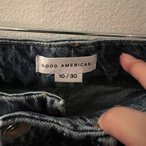 NWT - Good American GOOD CURVE STRAIGHT JEANS - Picture 5 of 7